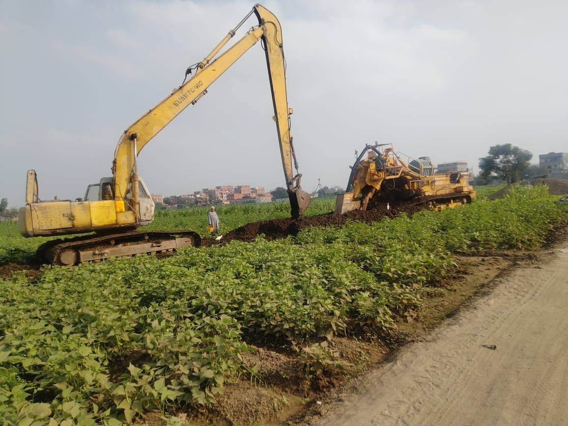 إنشاء فروع الري والصرف بمنطقة سهل جنوب التينة.