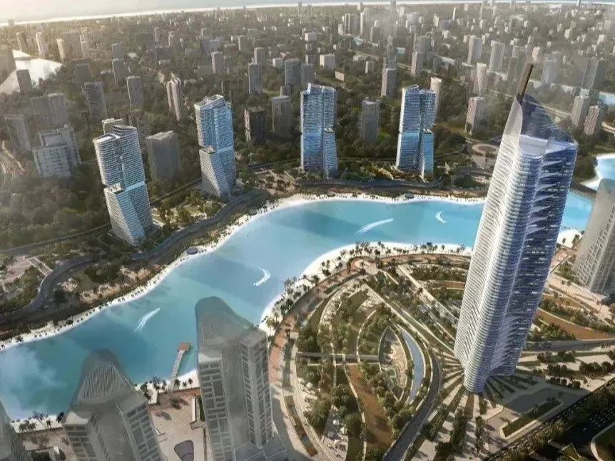 تنفيذ أعمال تطهير البحيرات والمخارج بمركز مارينا العلمين السياحي 